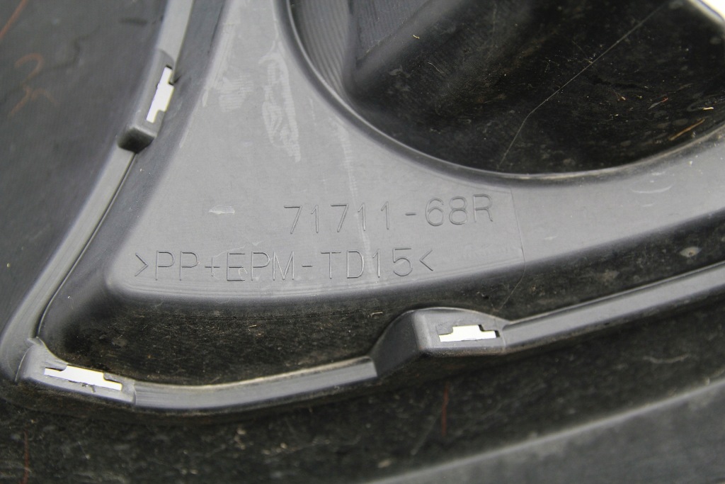 Оригинальный бампер перед suzuki swift sport mk8 2017- Недорого