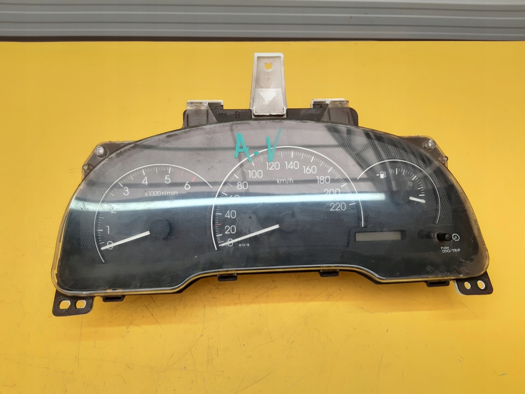 фото №1, Toyota avensis verso лічильник прилади 2.0 d4d eu.