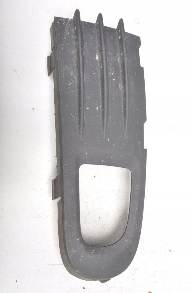 Купить Volvo v50 заглушка бампера перед передняя левая 30655884