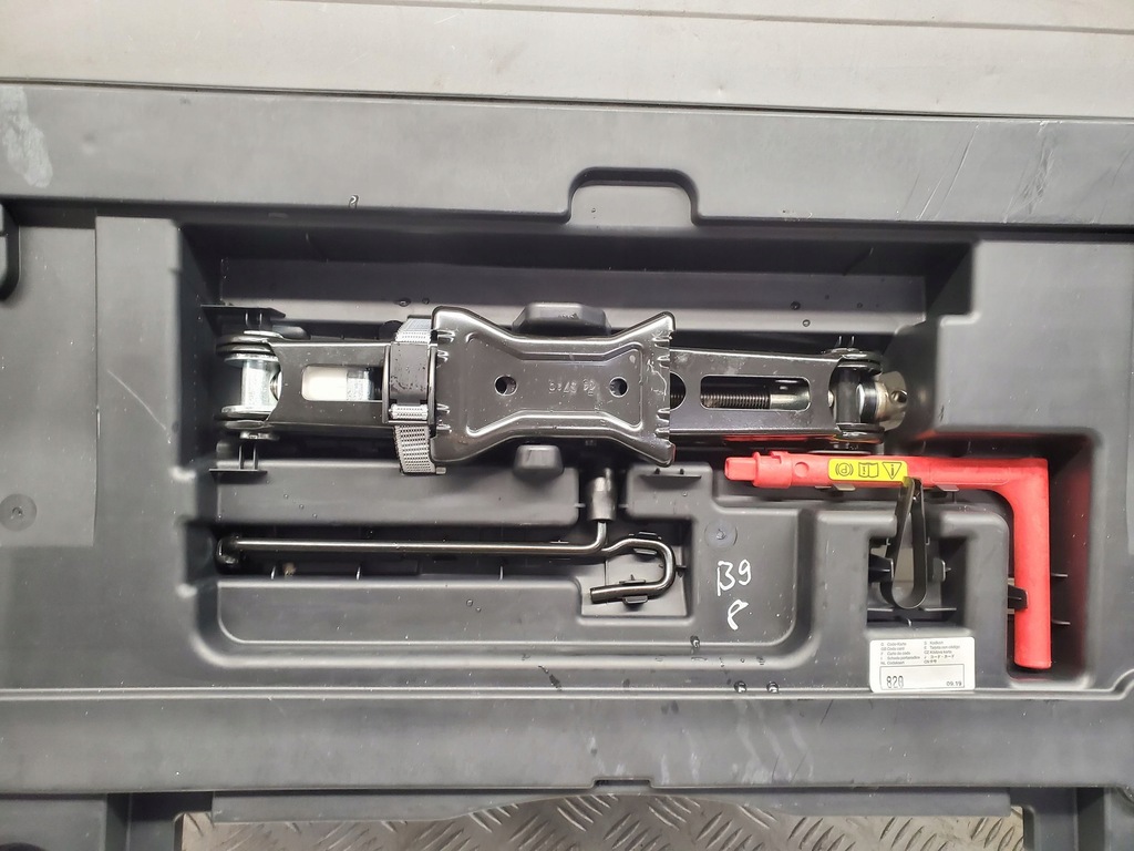 фото №6, Audi a4 s4 b9 8w 8w8863373b другое