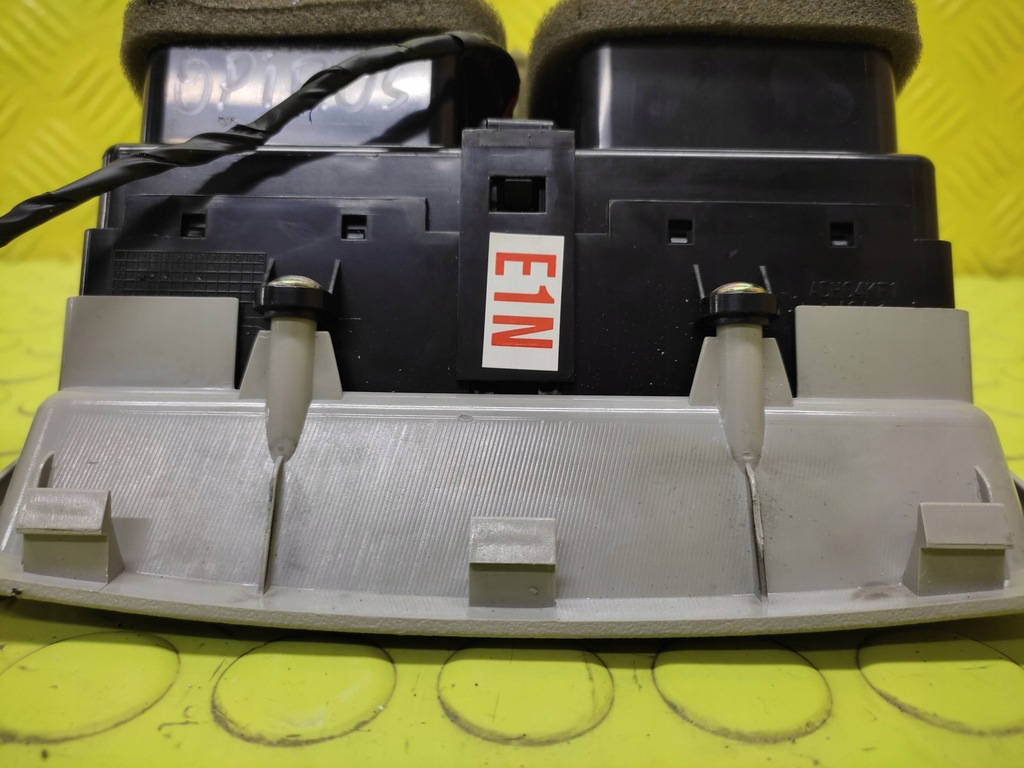 фото №5, Kia opirus решётка обдув задняя пассажиров