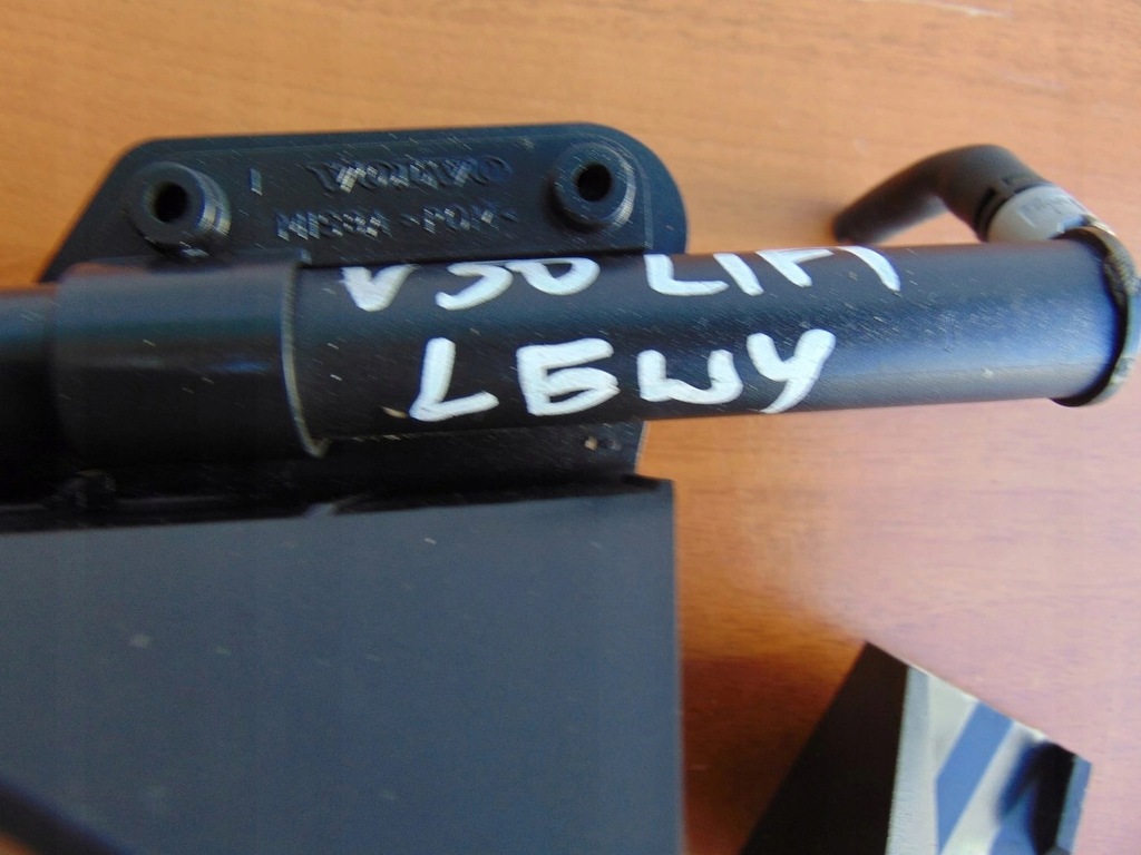 фото №2, Омивач фара volvo v50 lift лівий kpl