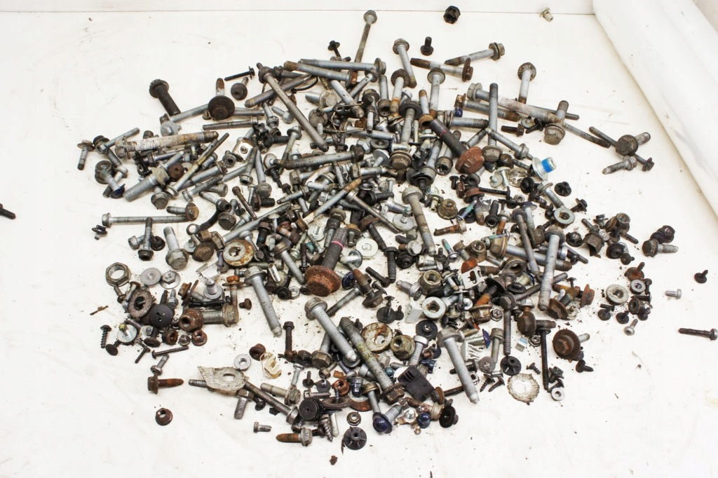 фото №1, Ln329 skoda superb iii болти гайки прокладки