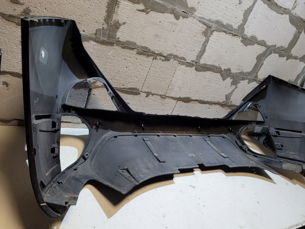 Бампер задний  задний ferrari california 08-14 pdc оригинал Киев