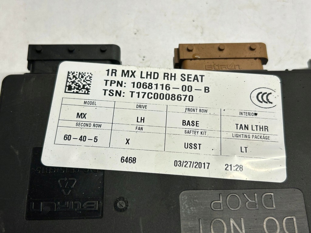 Tesla model x модуль сиденье 106811600b 2017 Цена