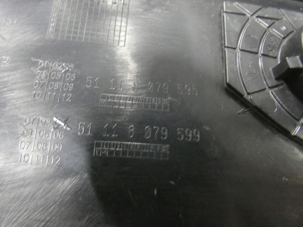 Накладка решётки бампера bmw 3 g20 g21 левая 481. с Разборки