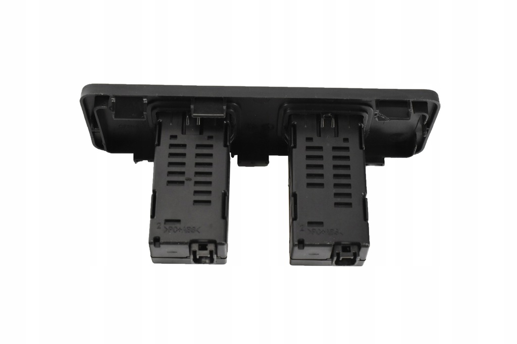 фото №3, Панель port разъём usb c задняя r8a2-19010-ab range rover velar l560