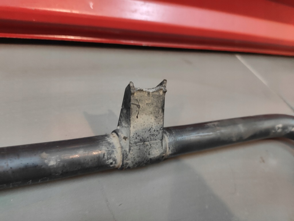 Купити Audi q7 4l 4.2 tdi шланг масовий генератора клема мінусова маса 7l6971729