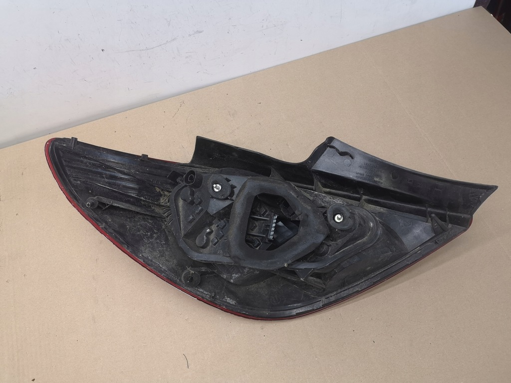 фото №8, Лампа правая задняя opel corsa d 5 дверь przedlift