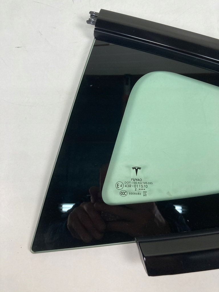 фото №4, Скло кузовна ліва tesla 3
