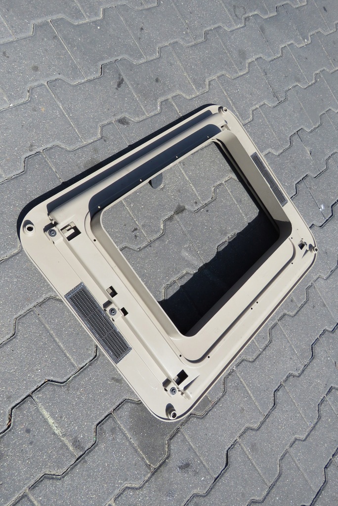 фото №2, Корпус люк scania r euro 6