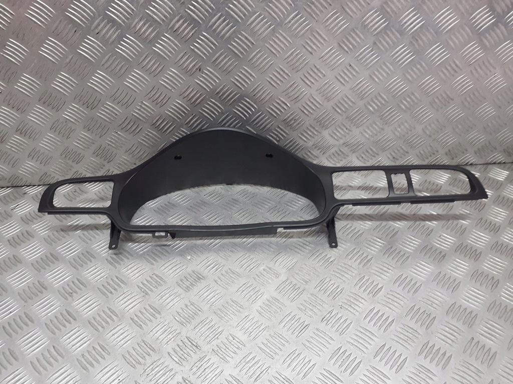 фото №1, Рамка защита спидометра subaru legacy iii