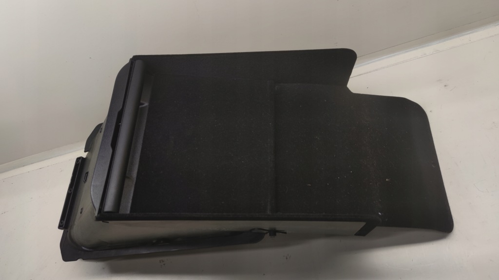 Бардачок задний  между сиденья mercedes w140 cl c140 1408460055 Недорого