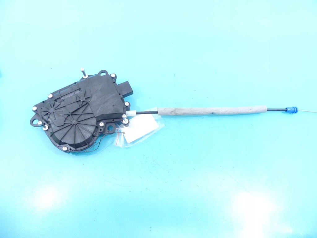 фото №4, Доводчик замка крышки задняя discovery sport 14-19