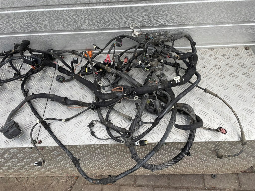 фото №1, Bmw i3 электропроводка отсек двигателя перед задняя