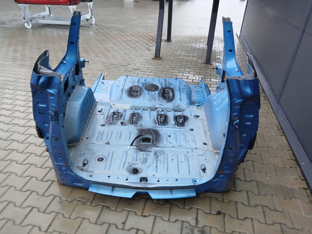 фото №1, Dacia lodgy stepway поддон крыло левый правый задняя pas задний пол 2021r