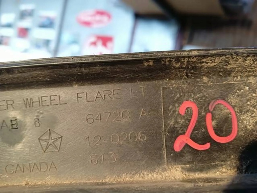 фото №13, M20 jeep cherokee молдинг крила ліва перед 68210315ae