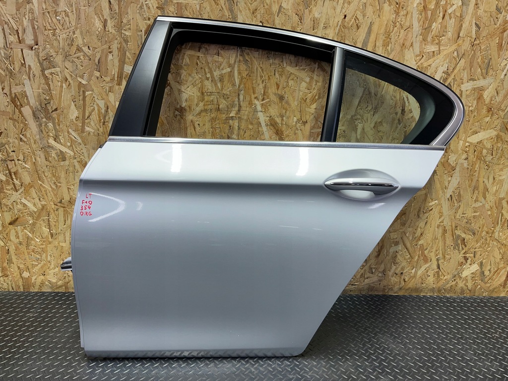 фото №1, Дверь левая задние левый задняя bmw f10 titansilber 354