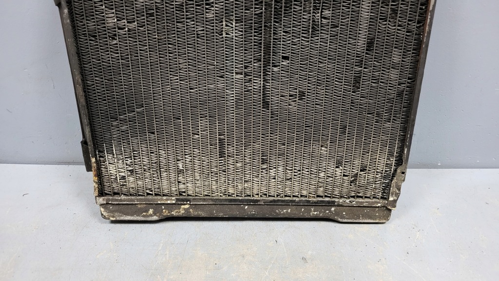 Радиатор воды mercedes w116 280s 1165012101 автоматическая коробка передач оригинал с Разборки