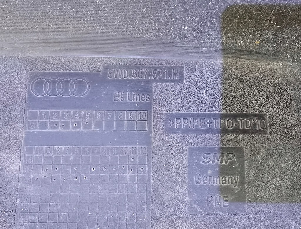 фото №15, Audi a4 b9 s-line kombi бампер задняя 6pdc l0k1 дизель 8w9807511j 8w0807521h