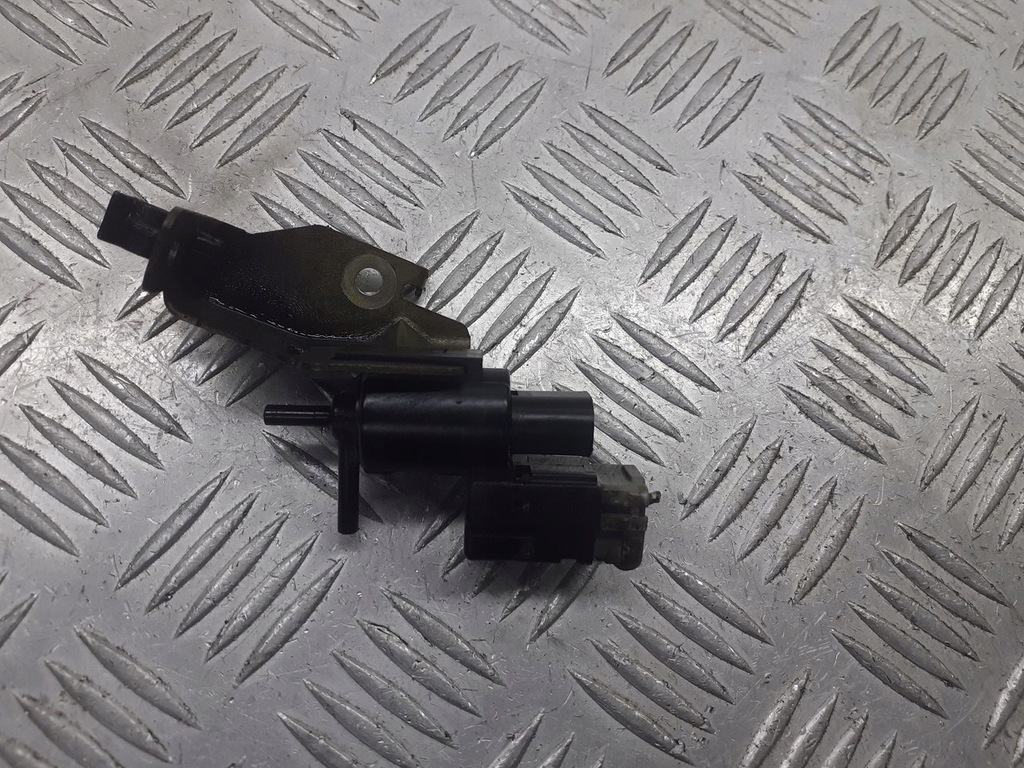 фото №1, Клапан вакуумa mazda 6 2.0 di k5t49091