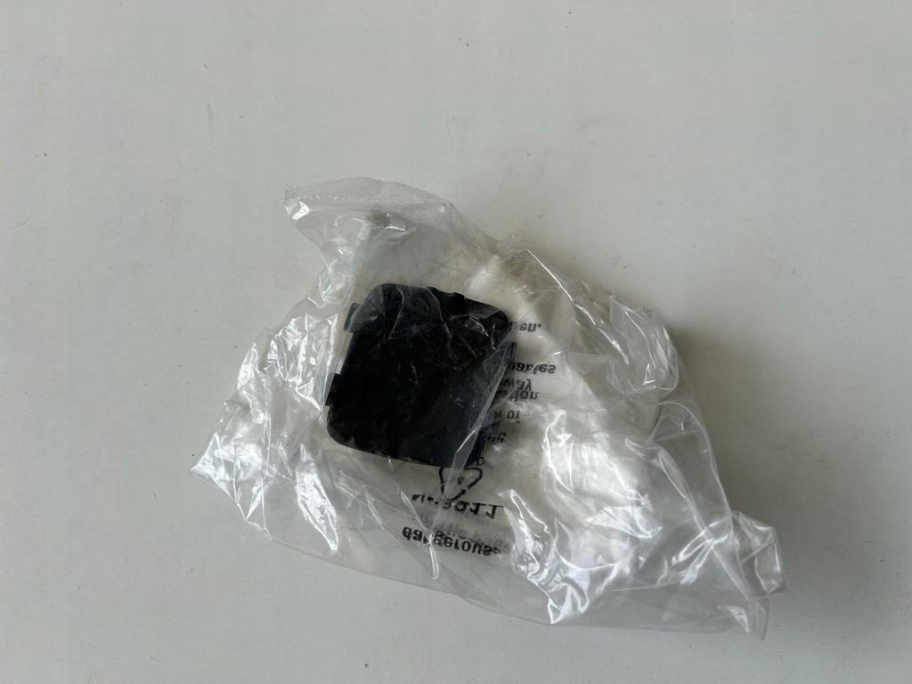 фото №1, Bmw 1 e81 e87 заглушка фаркоп задня 7203928 оригінал