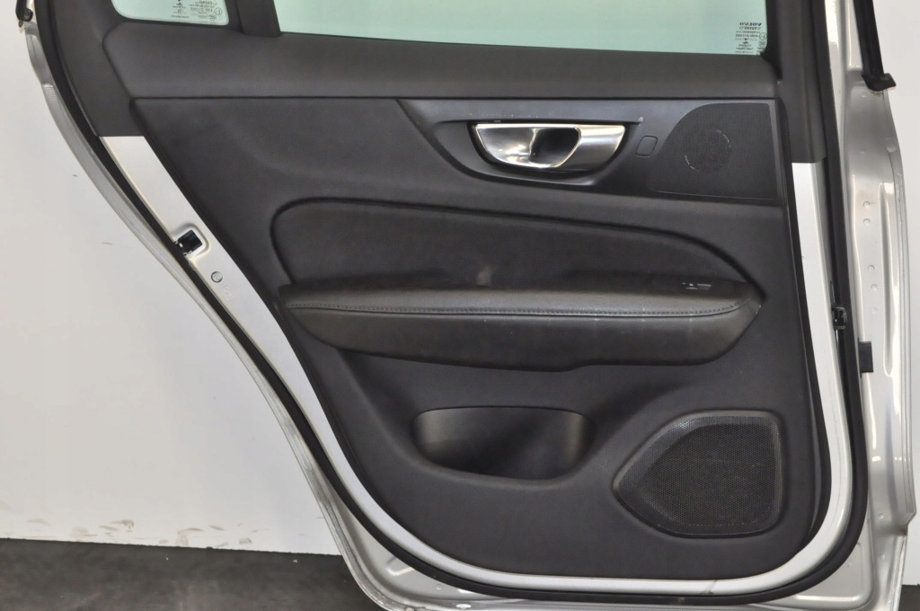 фото №11, Volvo v60 ii дверь левый задняя задние kombi 711-16 полный