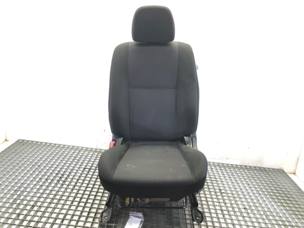 фото №1, Сиденье левый перед mitsubishi lancer viii хэтчбек