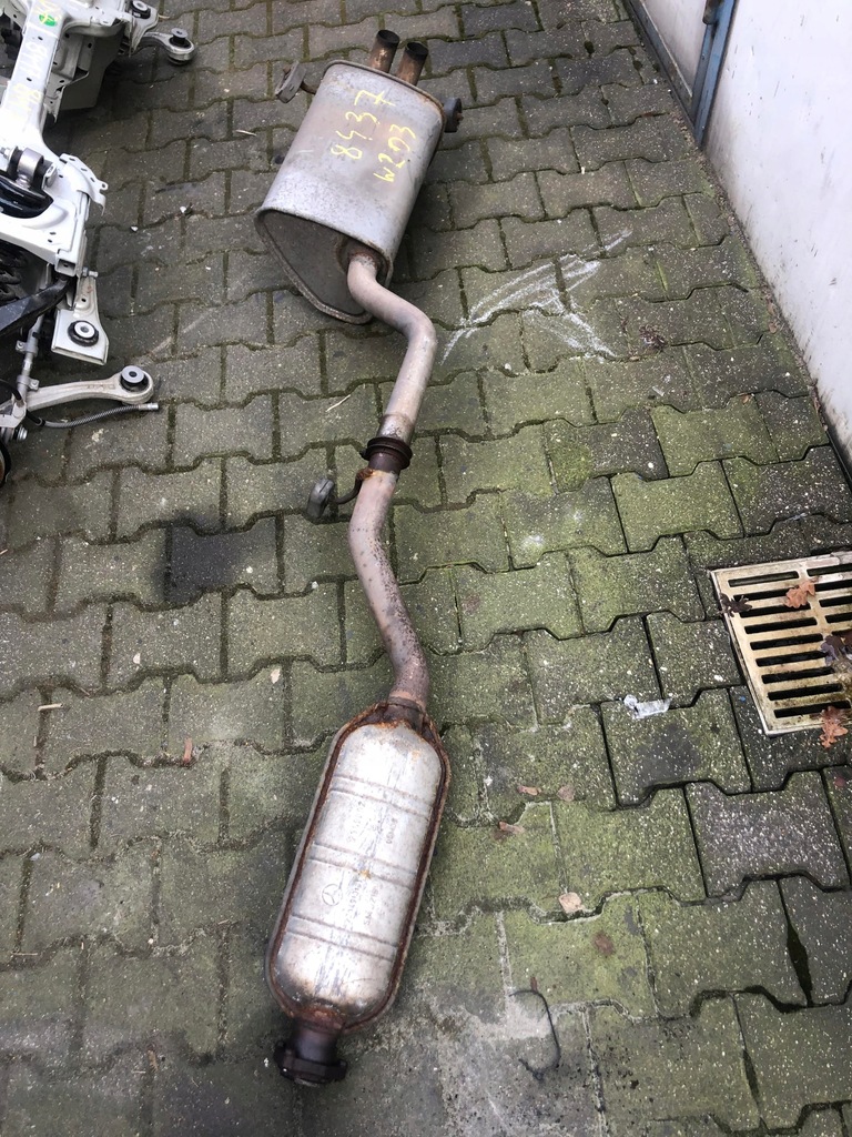 фото №7, Mercedes c klasa w203 вихлоп гасник 2034910101