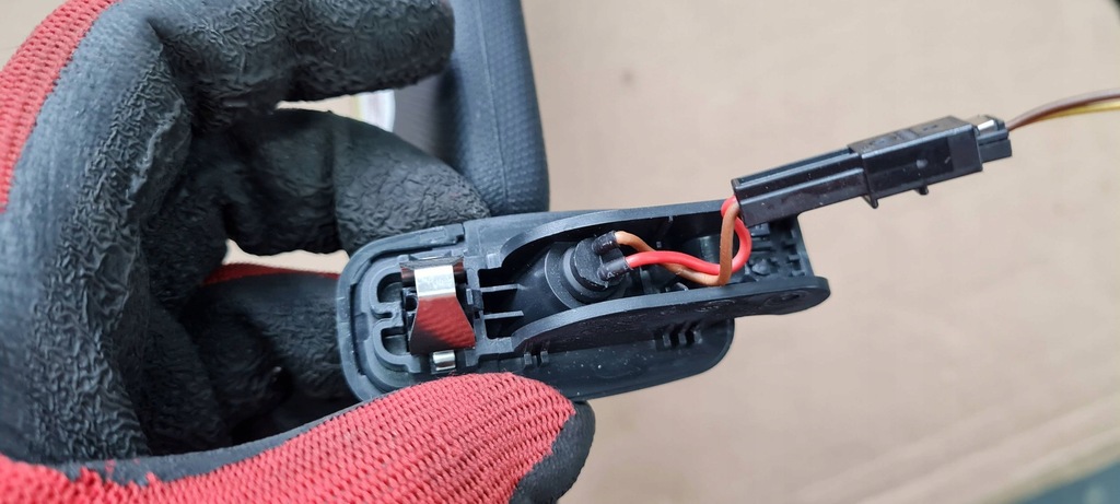 фото №10, A5 8w защита солнцезащитная szaek левый перед 8w0857551 a4 b9 8w