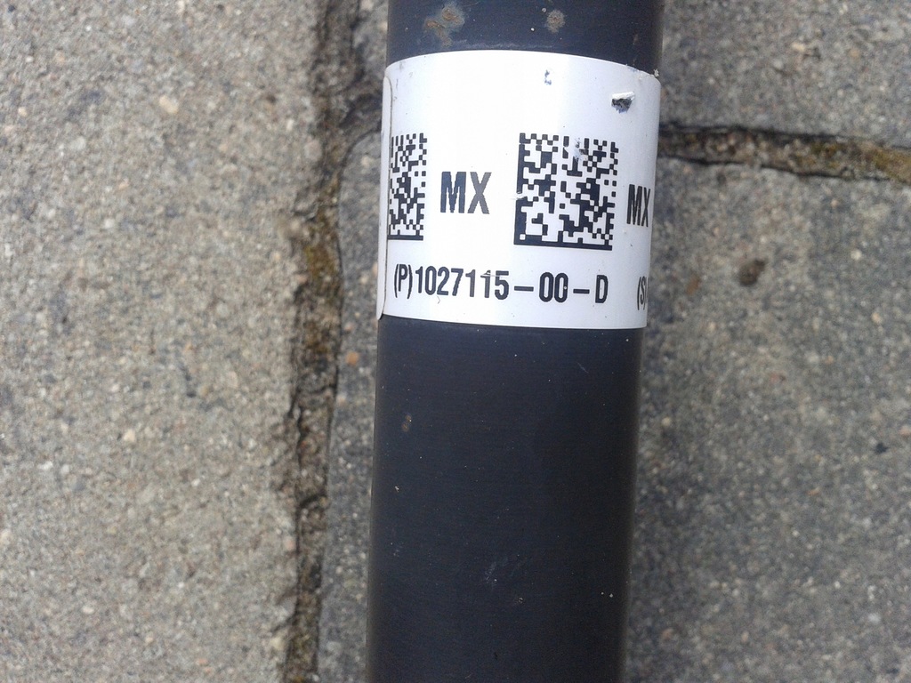 фото №3, Привідний вал права передня tesla x orginał 1027115-00-d