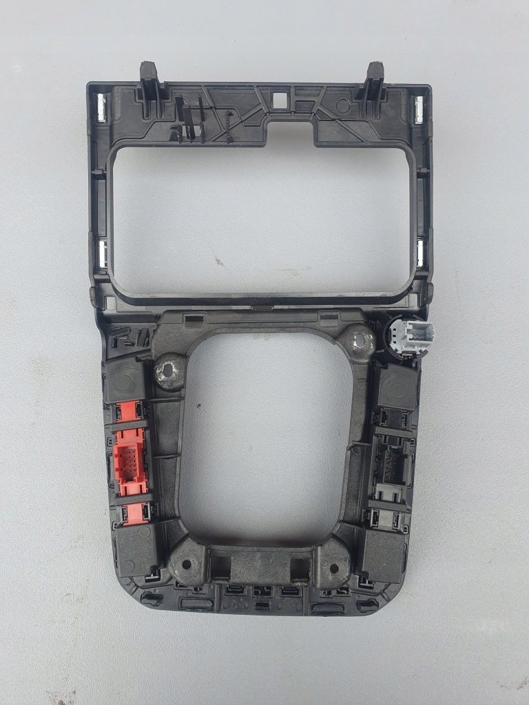 фото №6, Рамка защита туннель vw passat b8 3g1864263