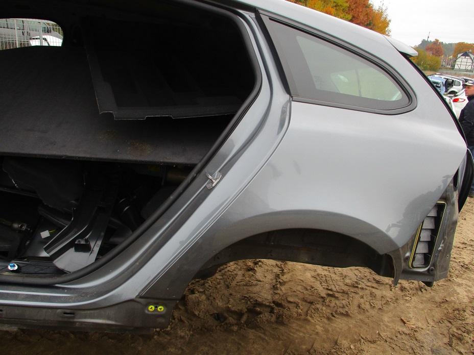фото №1, Volvo v60 lift крила чверть задня права/ліва 714