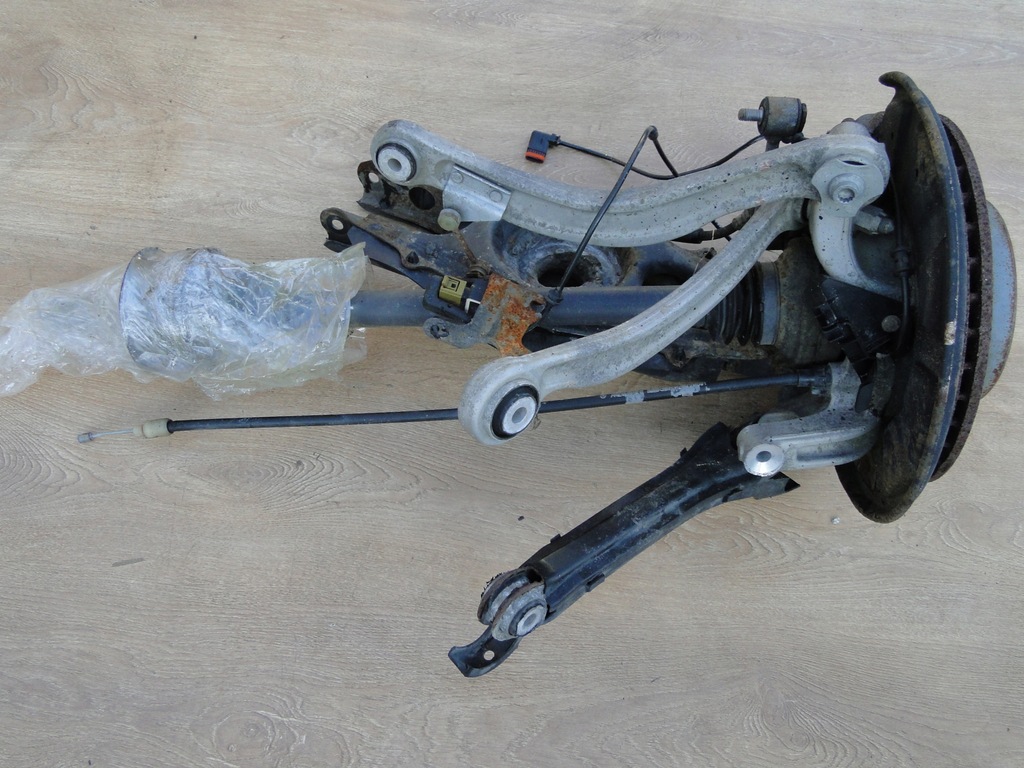 фото №4, Mercedes w218 w212 поворотний кулак задня ліва