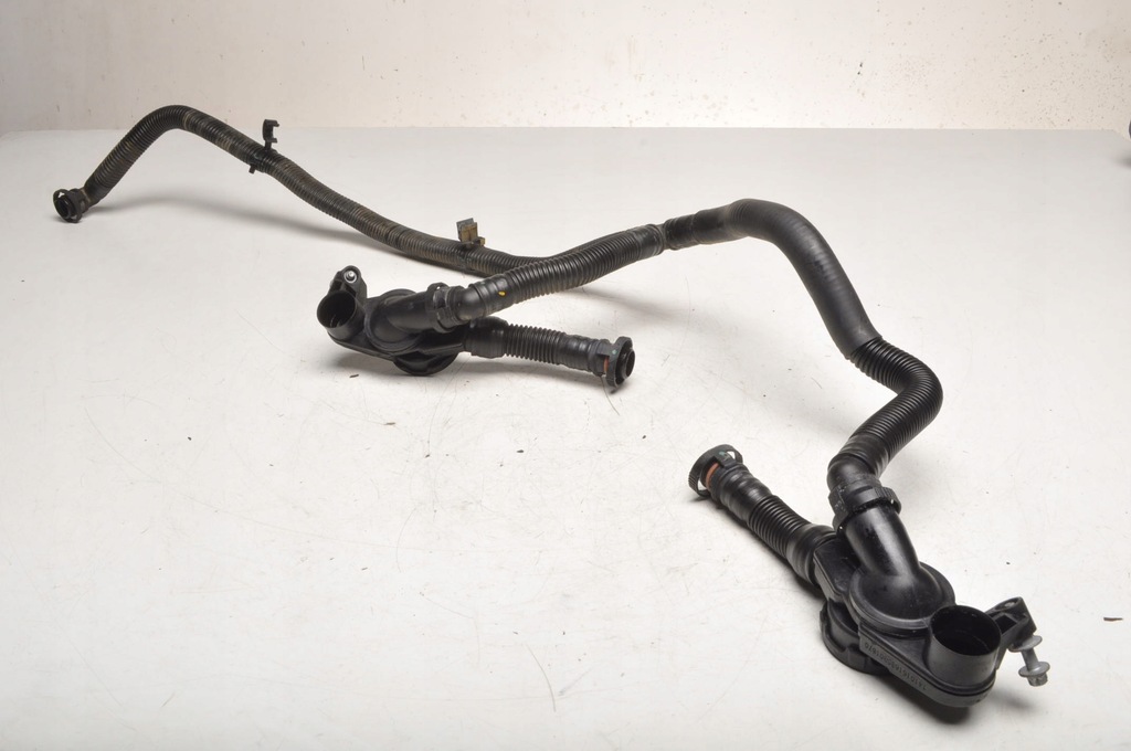 фото №9, Porsche macan 3.6 вентиляція картера 96410723077 96410722977