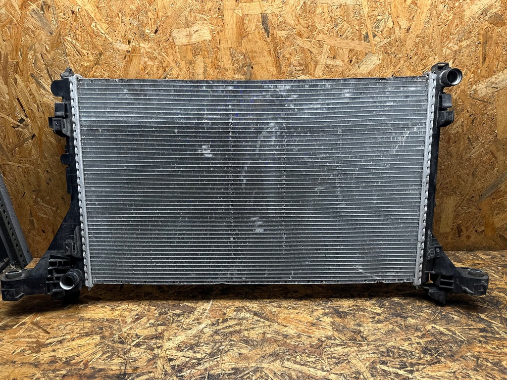 фото №1, Радиатор wody renault master iv 214106556r