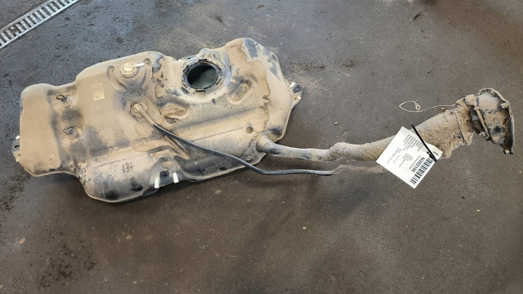 фото №1, Dacia duster i 1,5dci bak бак топлива