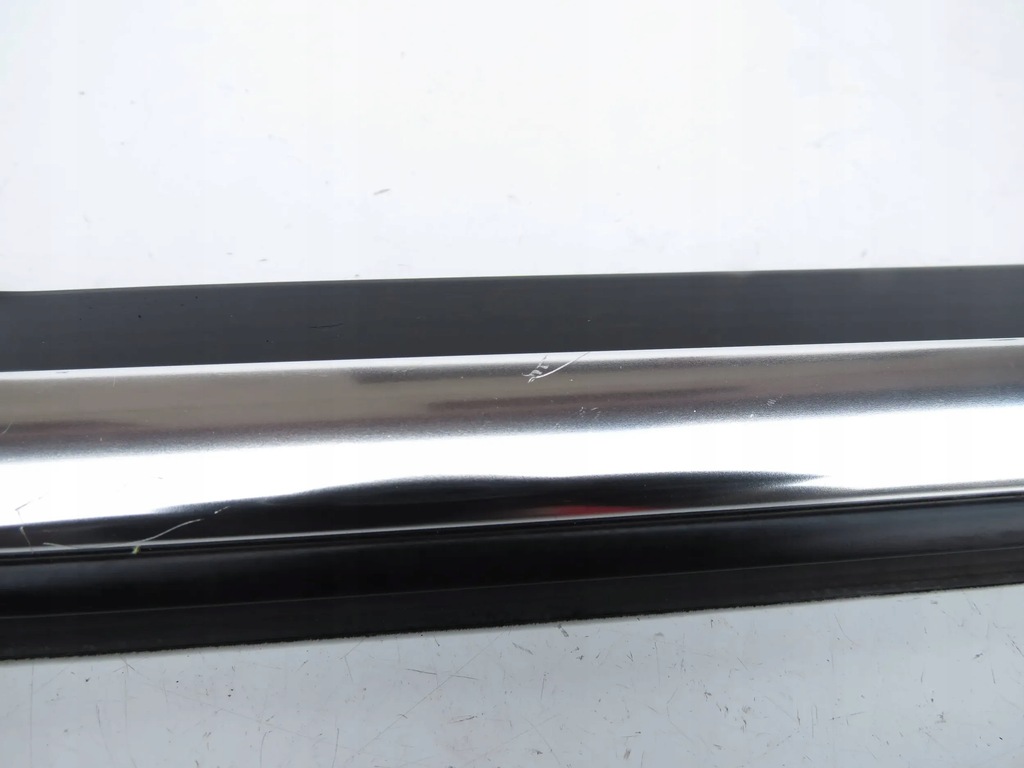 фото №6, Молдинг ущільнювач двері правий задня хром audi q7 4l 4l0853763