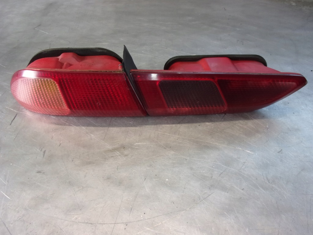 Купити Лампа задня ліва комплект alfa romeo 156 sedan