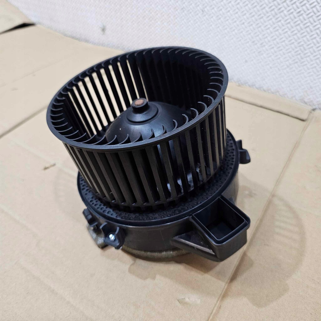 фото №1, Bmw g30 g31 вентилятор обдув воздуходувка резистор