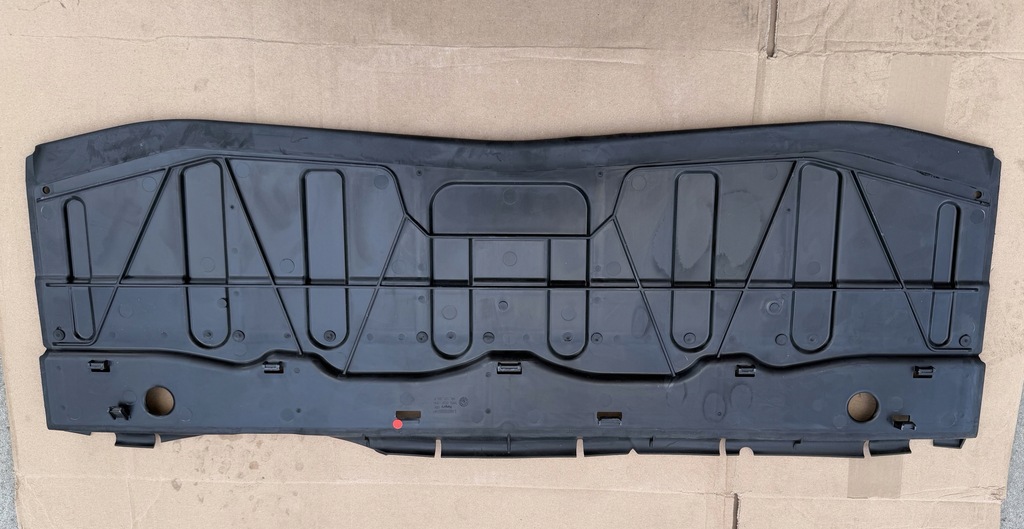 фото №1, Lamborghini urus канал воздуха 4ml121286b....