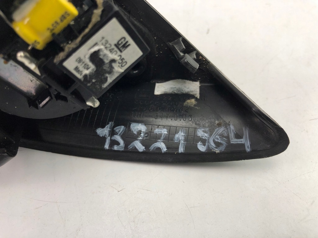 фото №5, Opel. insignia трикутник захист динамік лівий правий 13240050