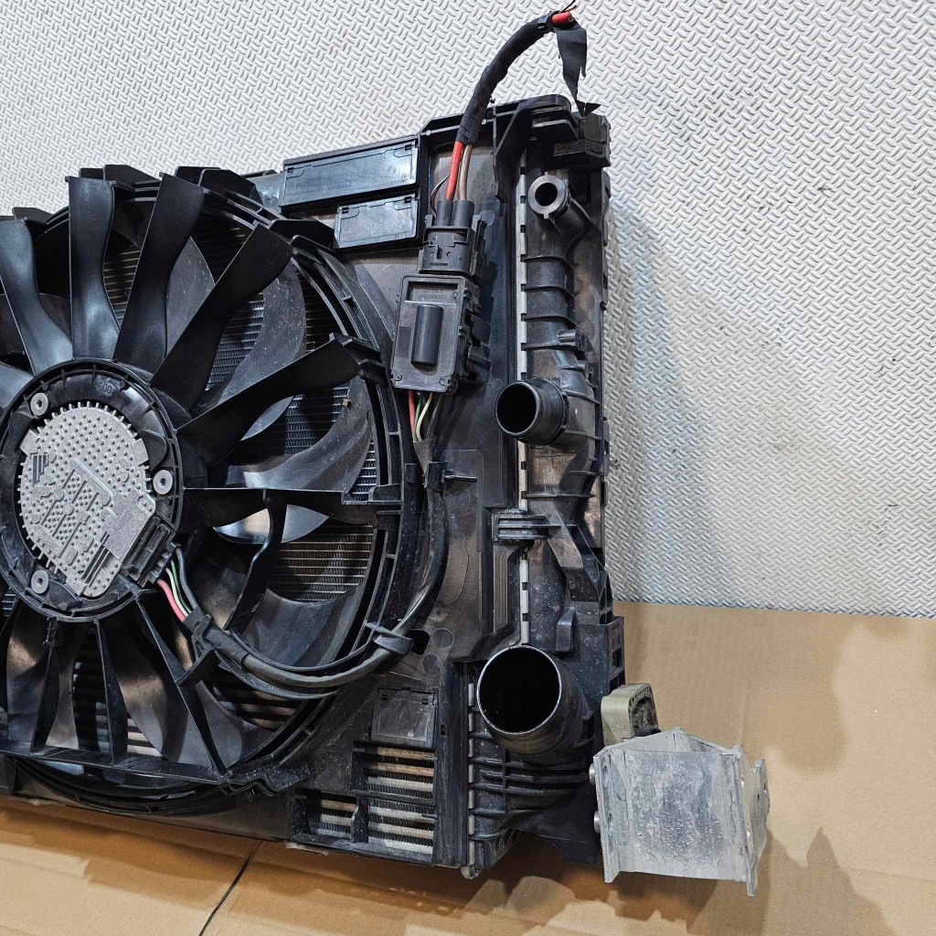 Bmw 5 g30 g31 2.0d автоматична коробка передач комплект радіатор води кондиціонера вентилятор Зі Шроту