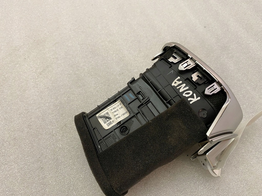 фото №5, Hyundai kona i бічна решітка обдув панелі приладової панелі