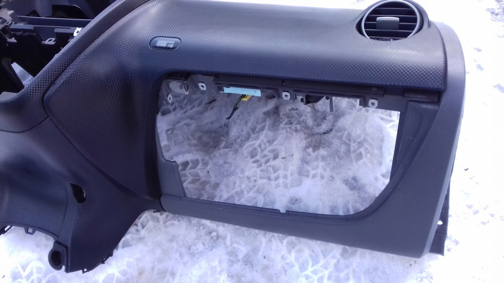 фото №10, Приборная панель приборная консоль seat toledo iii 04-