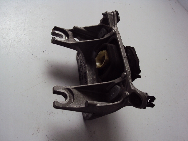 фото №3, Подушка двигателя smart forfour a453 1.0 tce 18 rok renault twingo iii