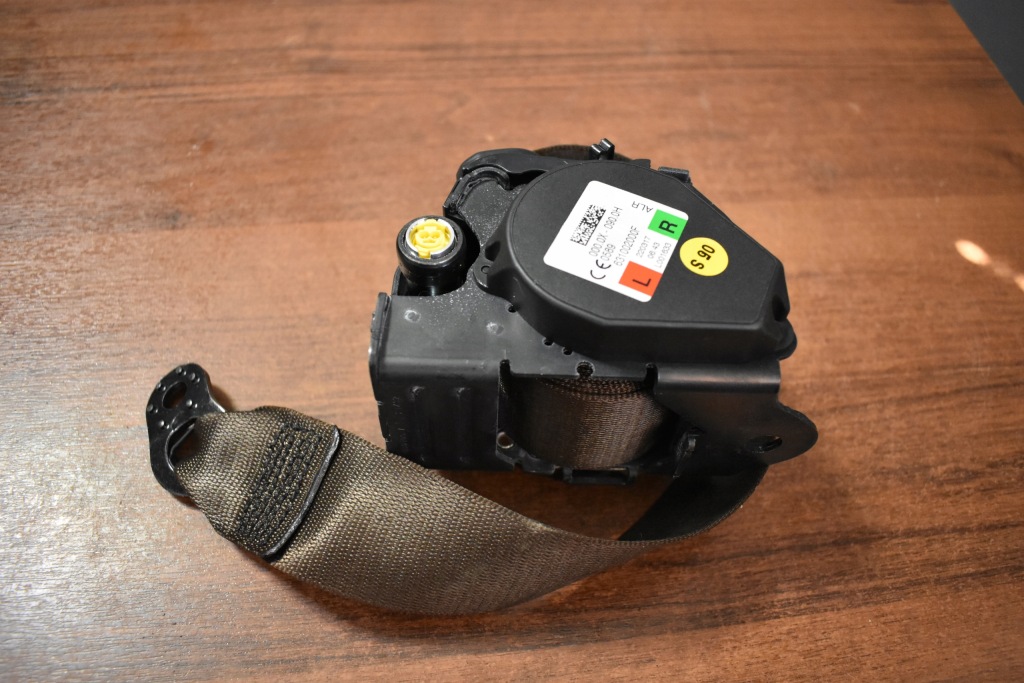 фото №1, Idealny pas натяжитель задний porsche panamera 971 коричневый 1