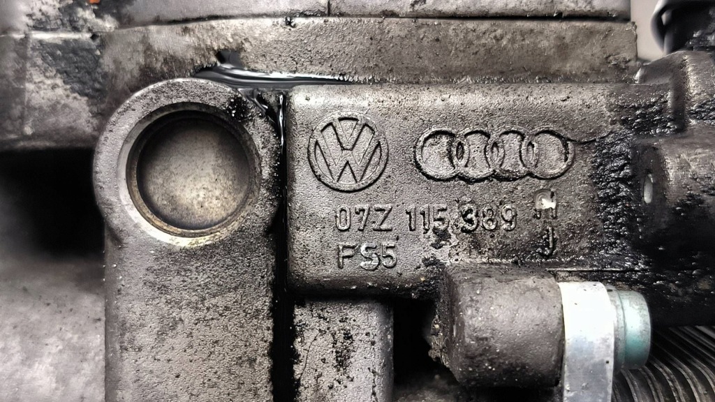 фото №5, Корпус фильтра масла с масляный радиатор volkswagen phaeton 4.9tdi 2004