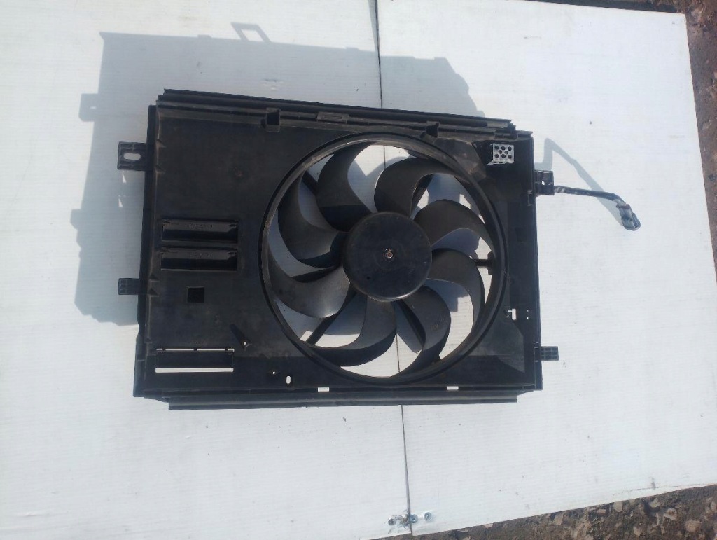 Вентилятор радіатора peugeot 308 ii t9 9806313880 Оригінал