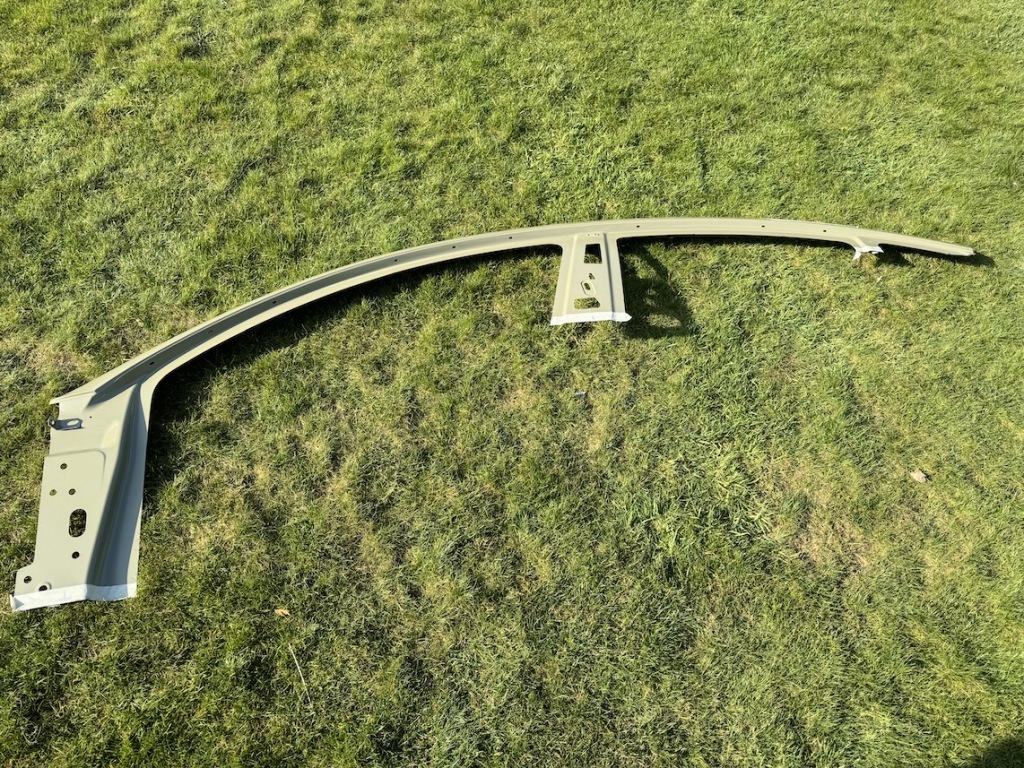 Купити Tesla model 3 iii m3 стійку  лівий край дах оригінал